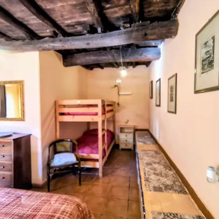 Del Papa Alloggio per agriturismo *